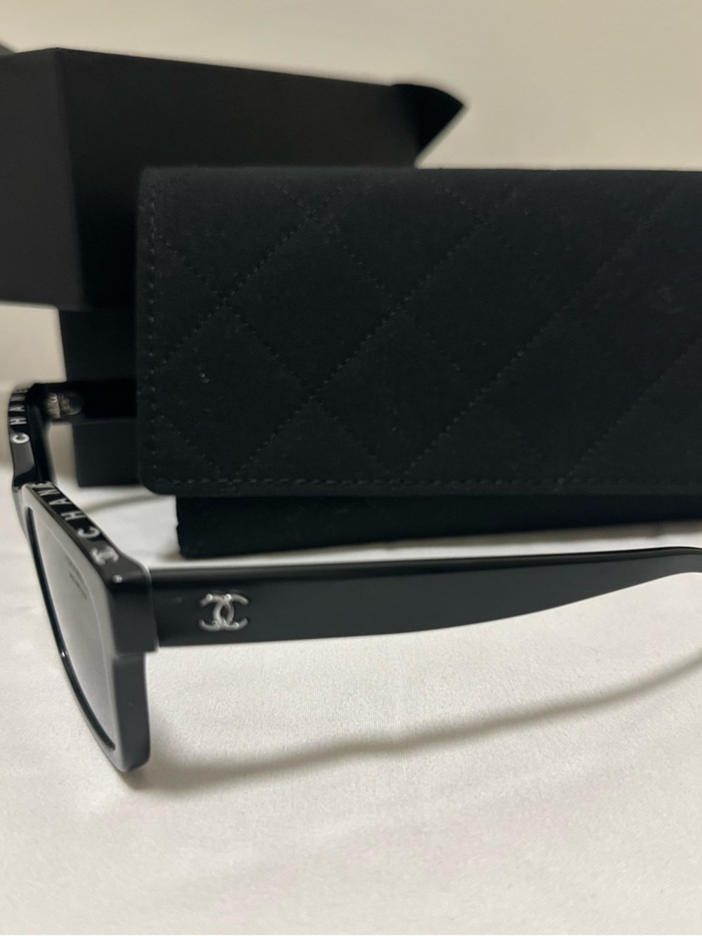 CHANEL Black Sunglasses with Dark Gradient Lenses and Quilted Case style 5417 - Picture 10 of 11